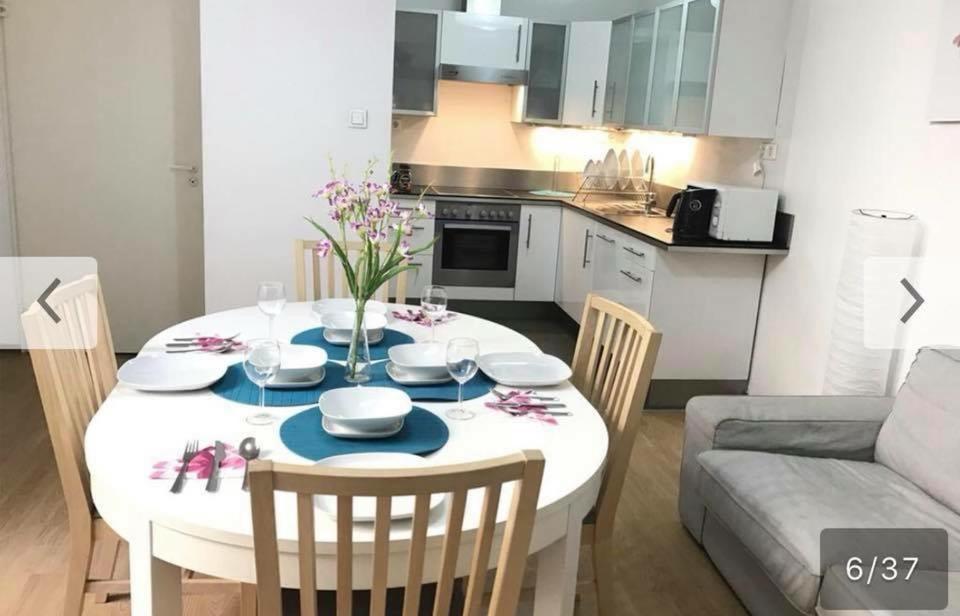 Astoria Metro Apartment Budapest Eksteriør bilde